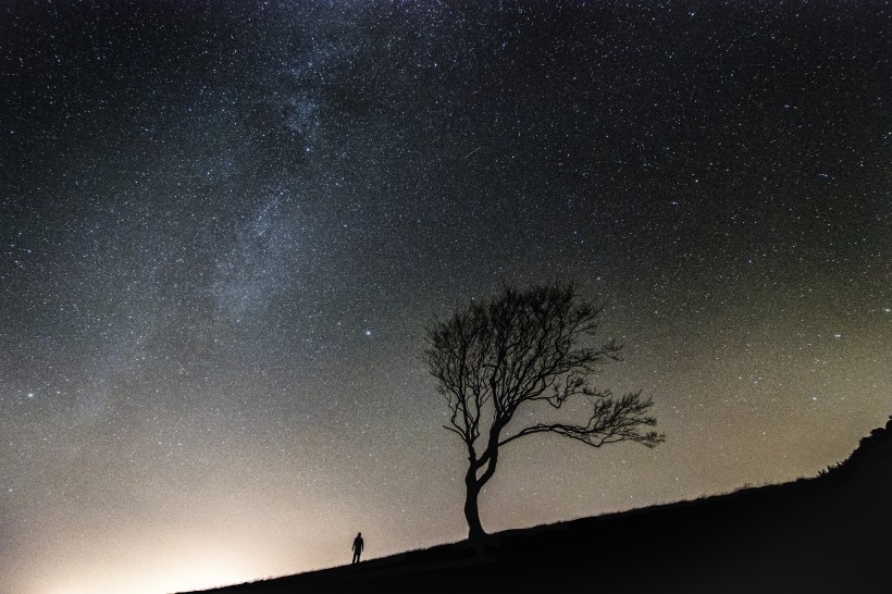 夜空中最亮的星图片