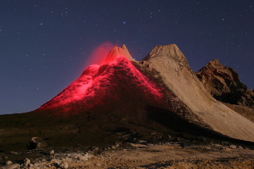 火山和岩浆风景图片