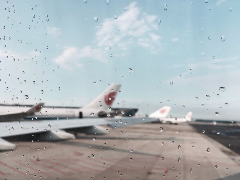 下雨天的雨滴圖片