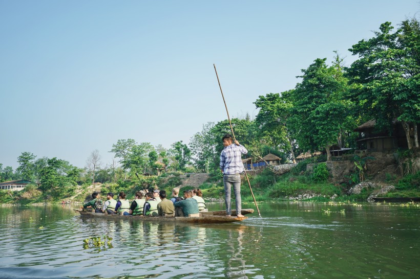 尼泊爾奇特旺國家公園河流自然風(fēng)景圖片