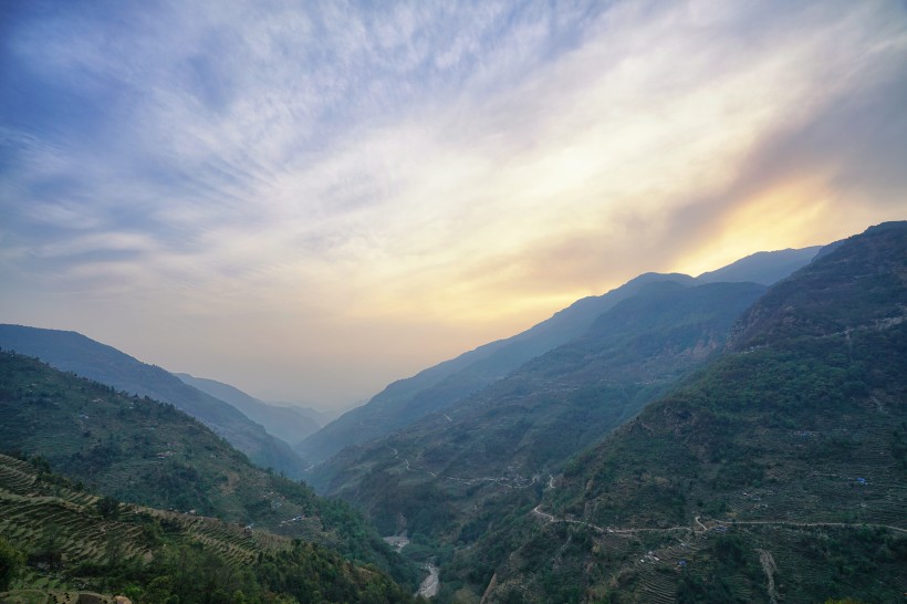 尼泊尔喜马拉雅山自然风景图片