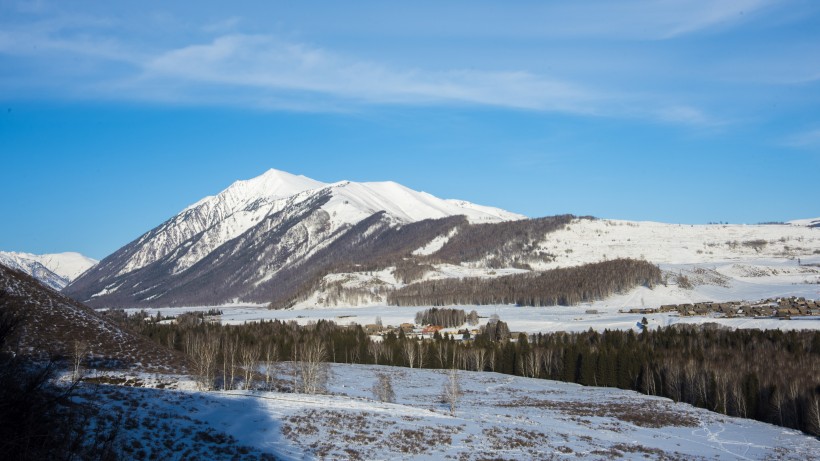 新疆禾木冬季雪景風景圖片