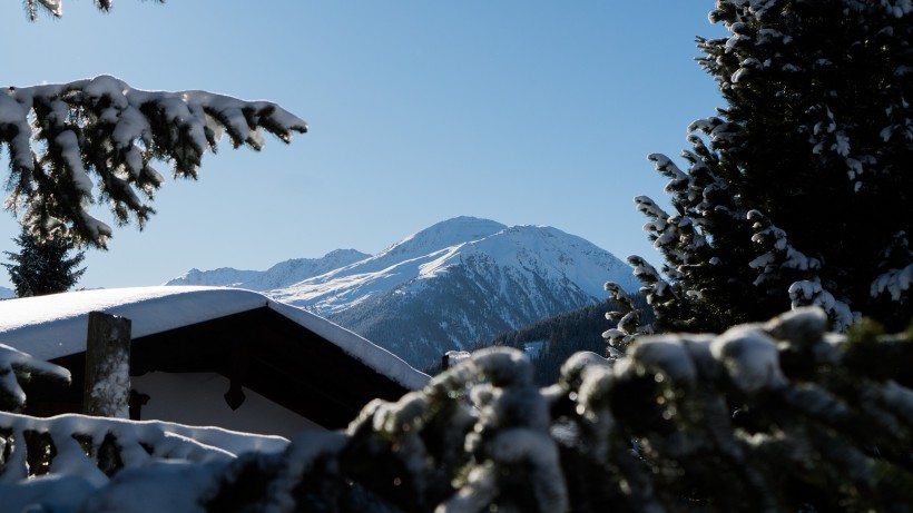 奧地利的雪山圖片