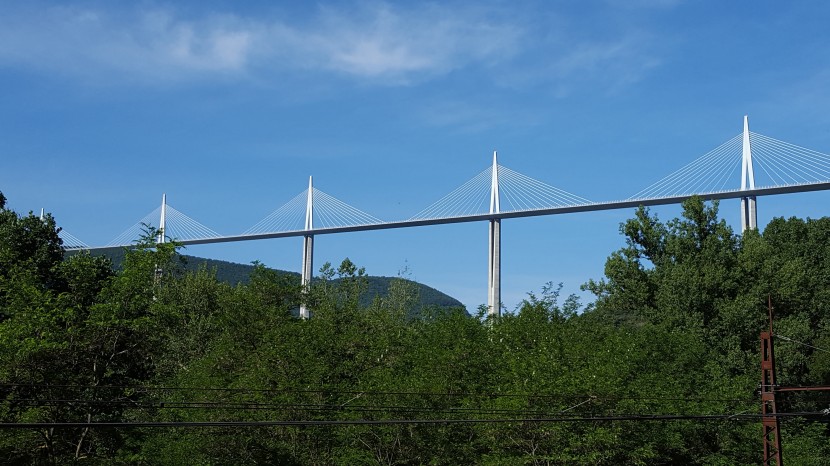 法國米約大橋建筑風(fēng)景圖片