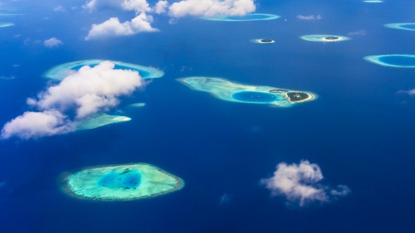 唯美的馬爾代夫珊瑚島風(fēng)景圖片