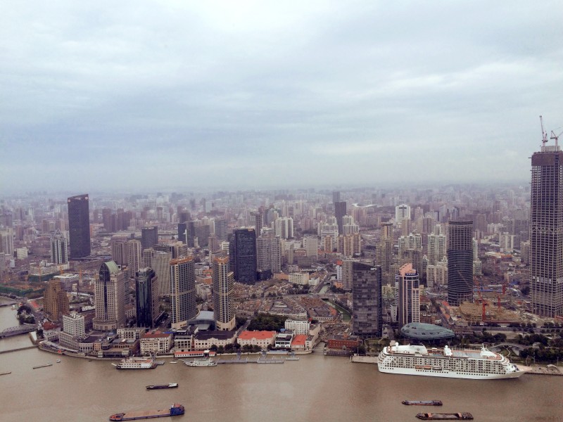 繁华的上海黄浦江城市风景图片