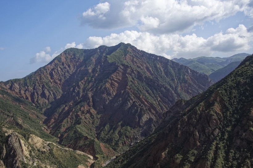 塔吉克斯坦山脉风景图片