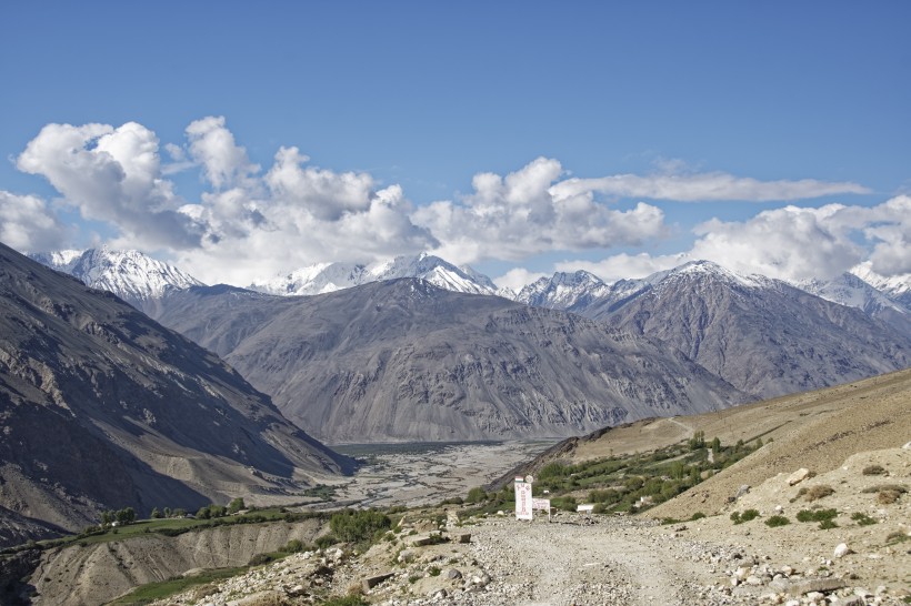 塔吉克斯坦山脉风景图片