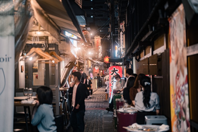 日本街道夜景图片