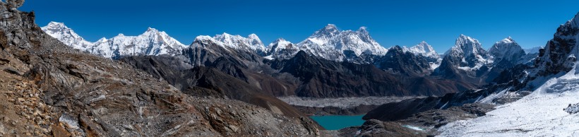 西藏神秘巍峨的珠穆朗玛峰自然风景图片