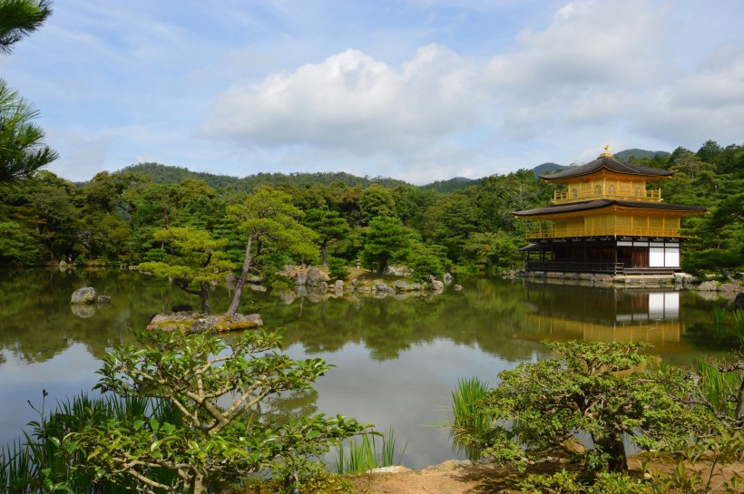 日本京都金阁寺建筑风景图片