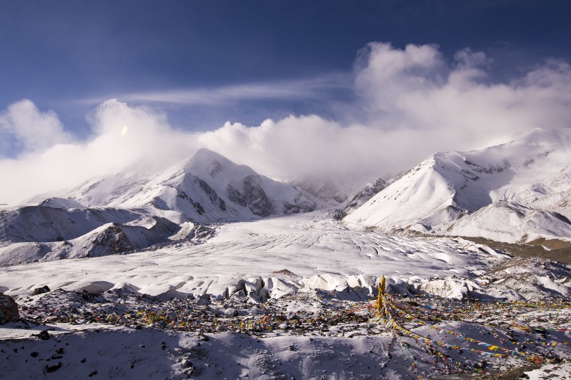 青海阿尼玛卿山自然风景图片