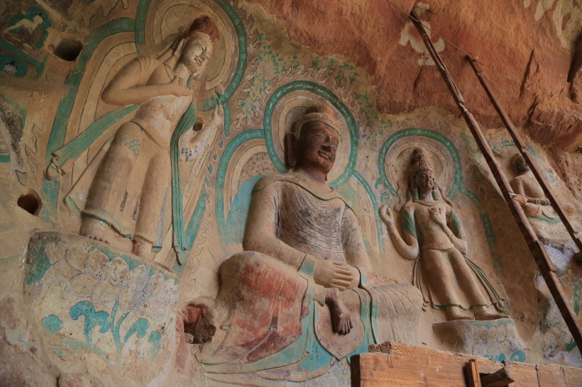 甘肃炳灵寺石窟风景图片