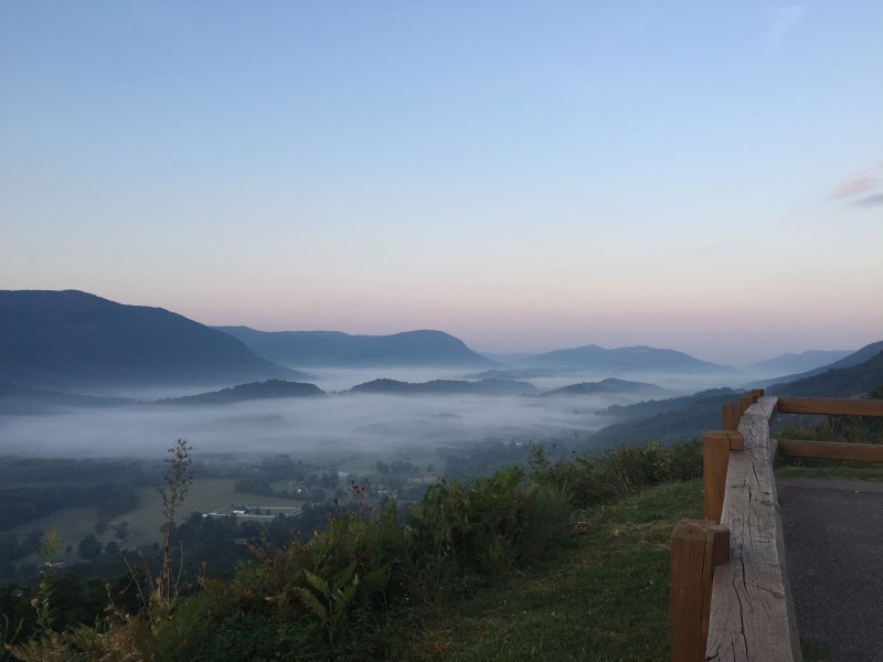 加拿大落基山脈自然風(fēng)景圖片