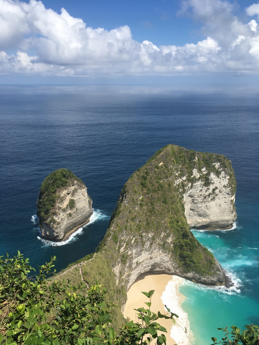 佩尼达岛的精灵坠崖图片