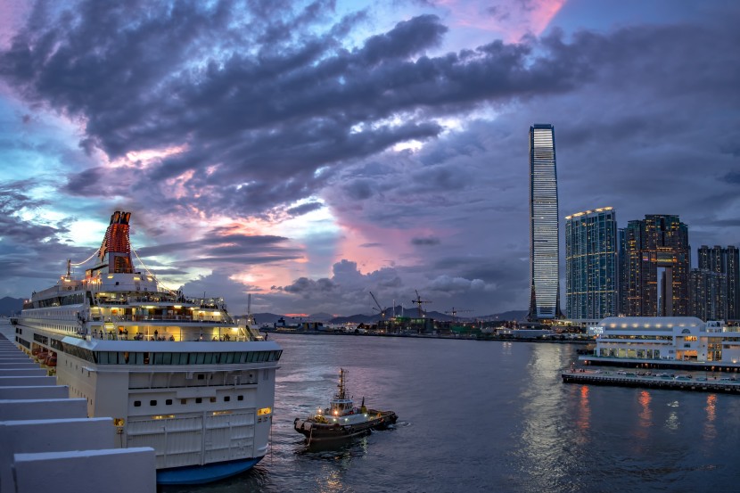 时尚热闹的香港建筑风景图片