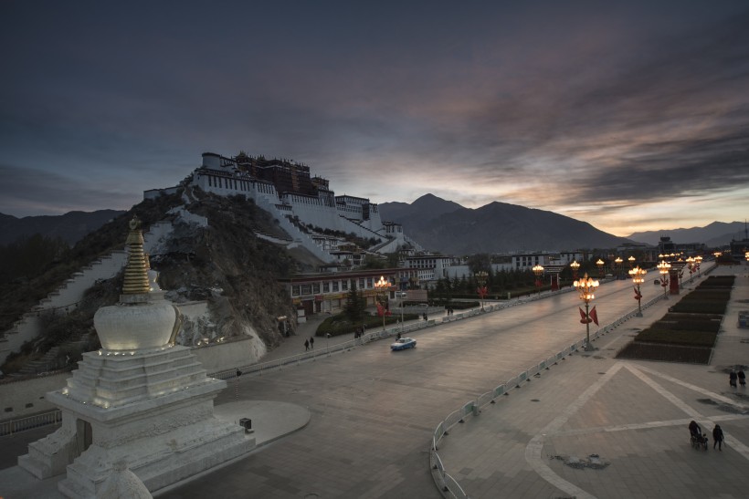 西藏布达拉宫建筑风景图片