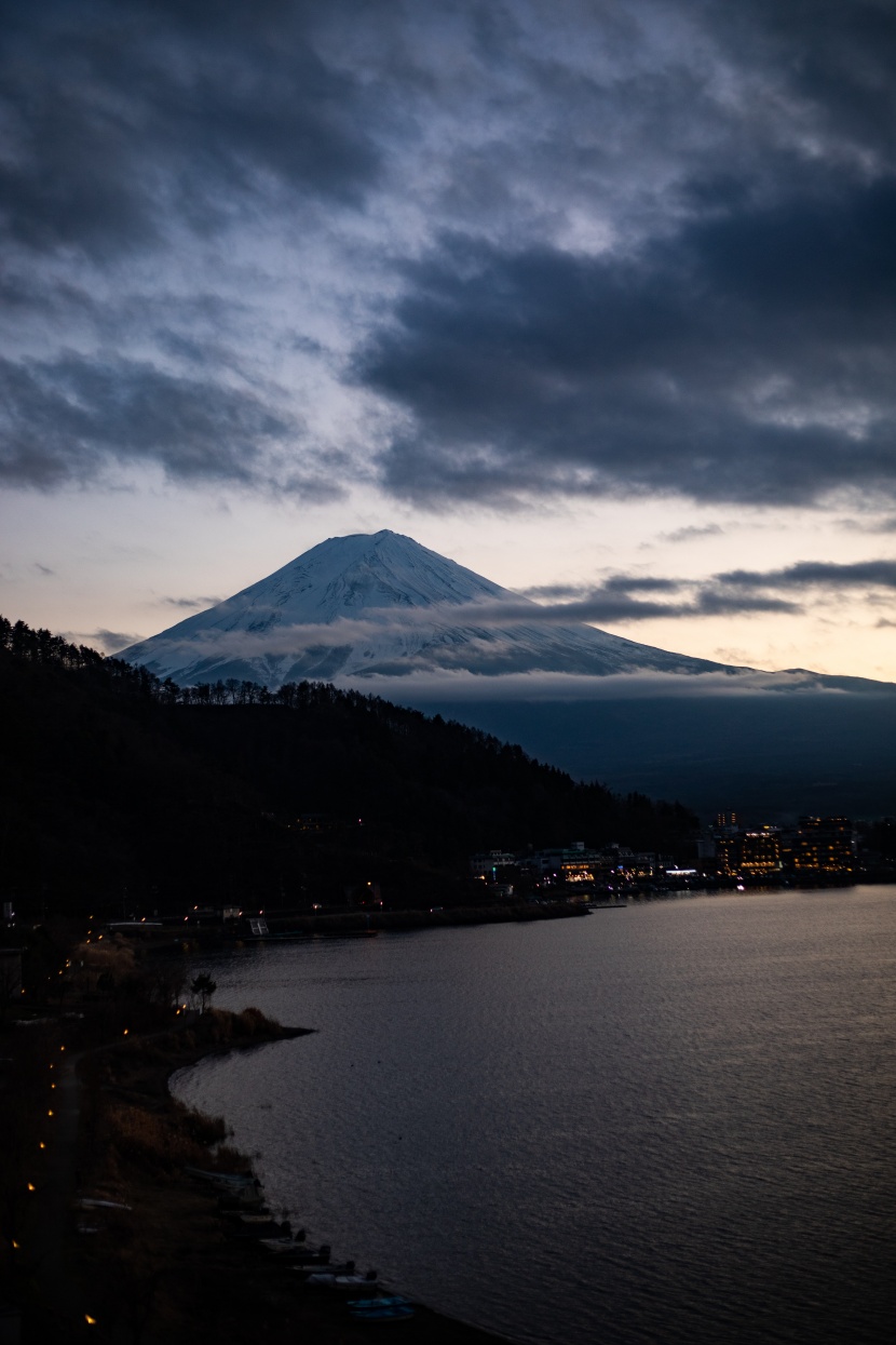 日本富士山优美风景图片