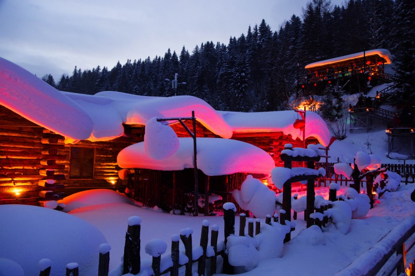 黑龙江雪乡夜景图片