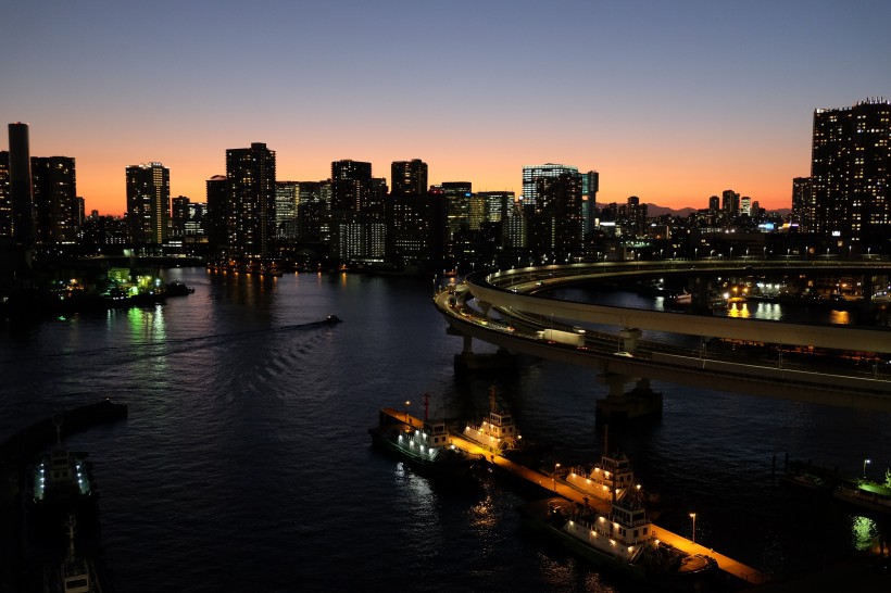 日本东京辉煌绚丽的夜景图片