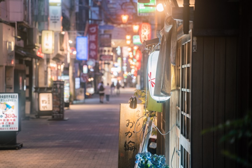 日本街道夜景图片