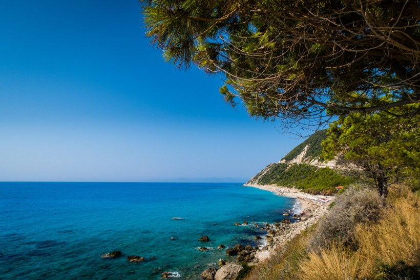 希腊莱夫卡达海滩风景图片