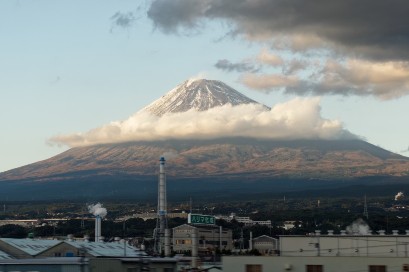 日本富士山的景色图片