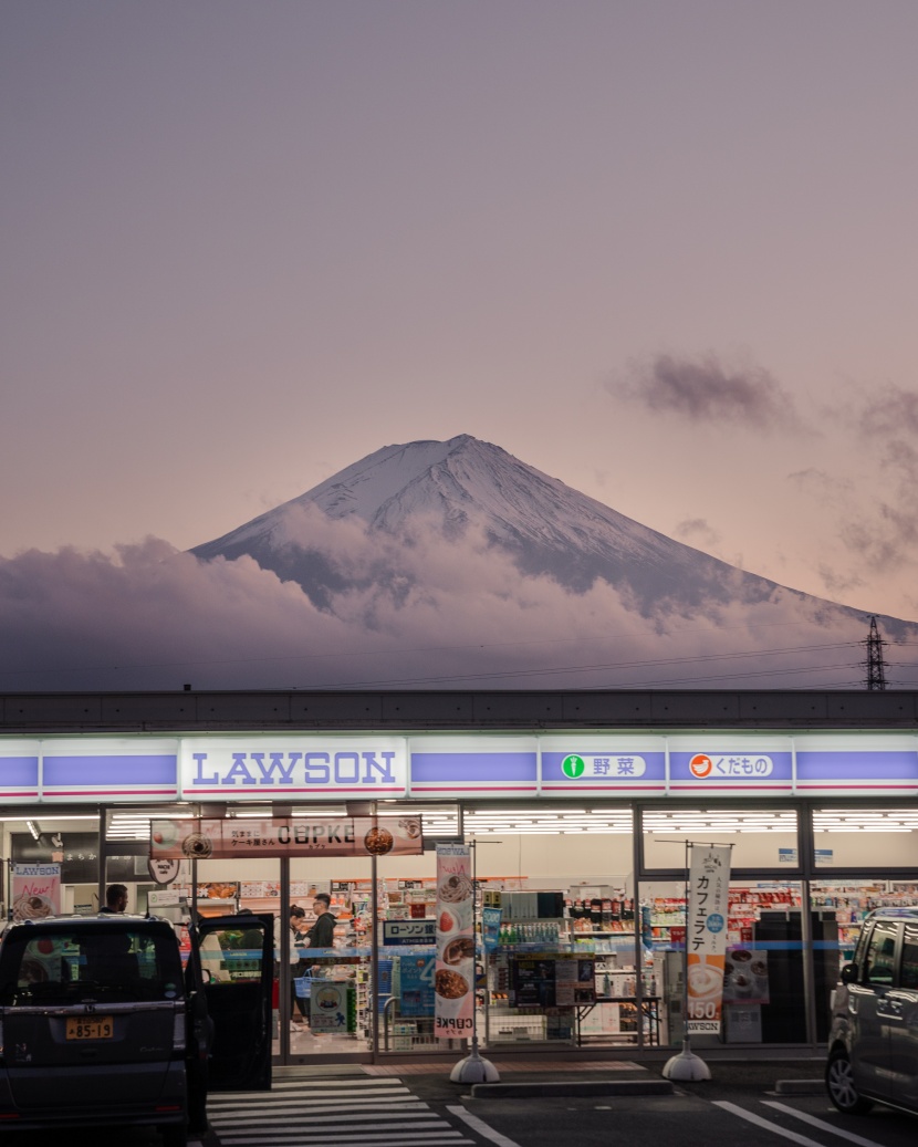 日本富士山优美风景图片