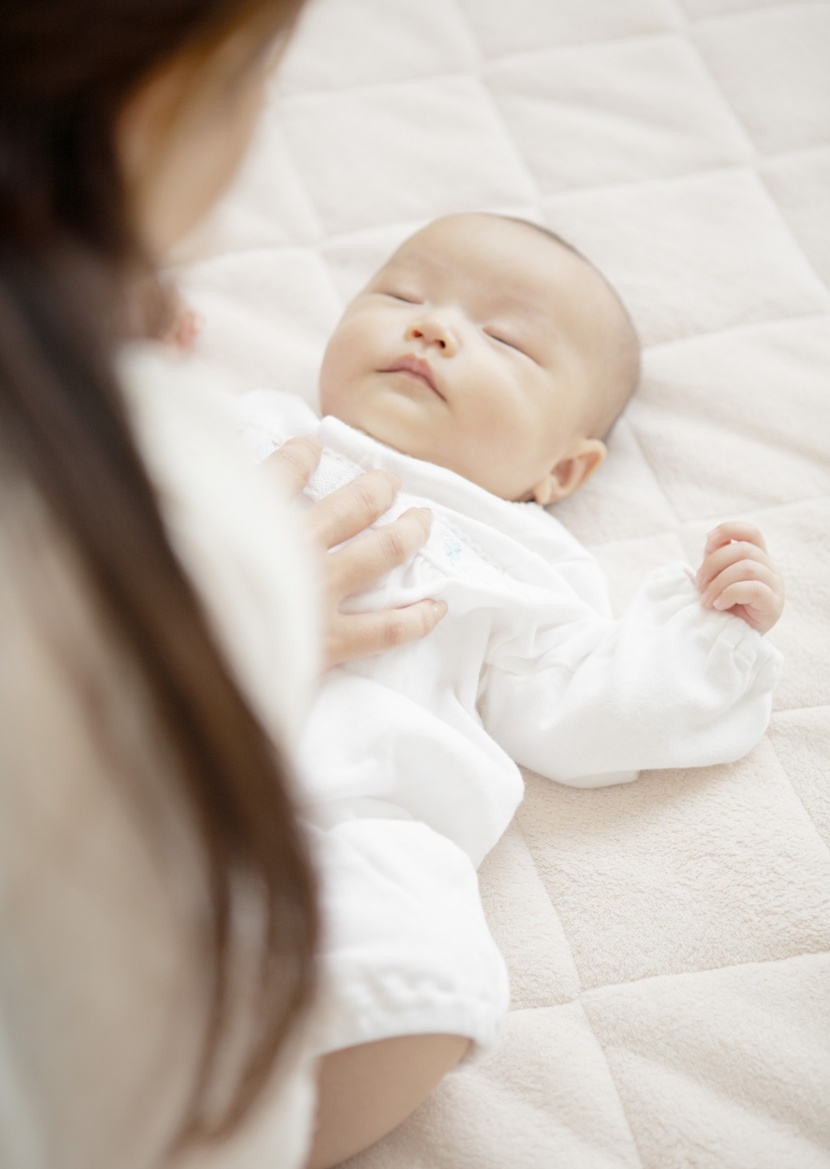 父母和婴儿宝宝图片