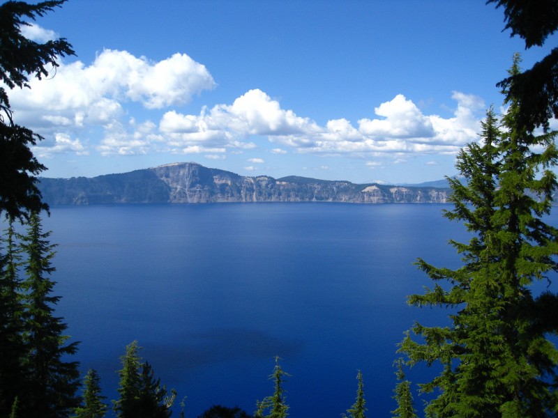 美国火山口湖国家公园自然风景图片