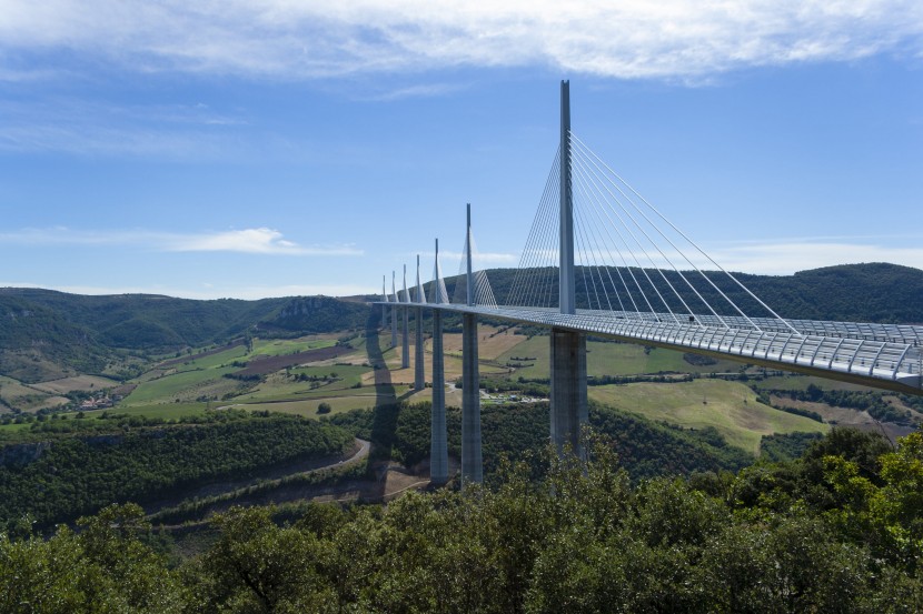 法國米約大橋建筑風(fēng)景圖片