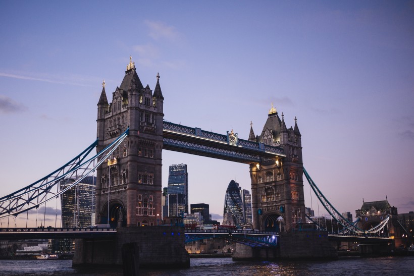 英国伦敦塔桥建筑风景图片