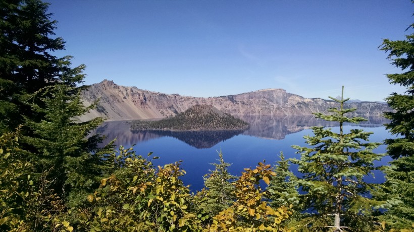 美国火山口湖国家公园自然风景图片