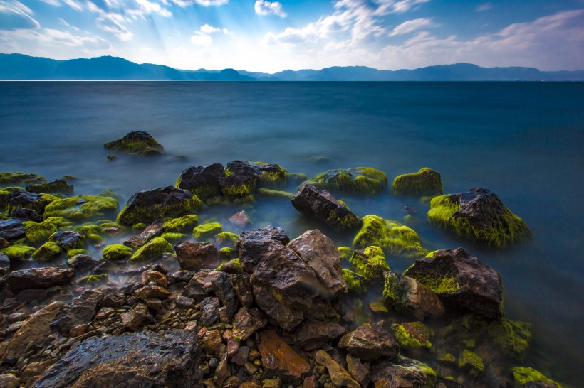 云南玉溪抚仙湖风景图片