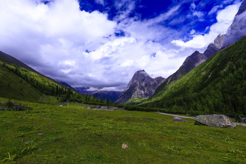 四川四姑娘山风景图片 