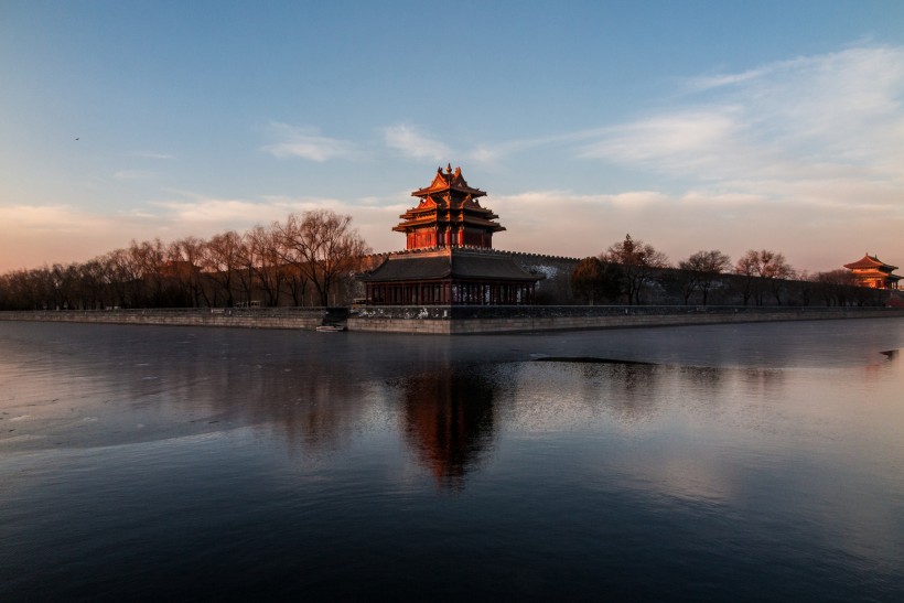 晨曦中的角楼风景图片