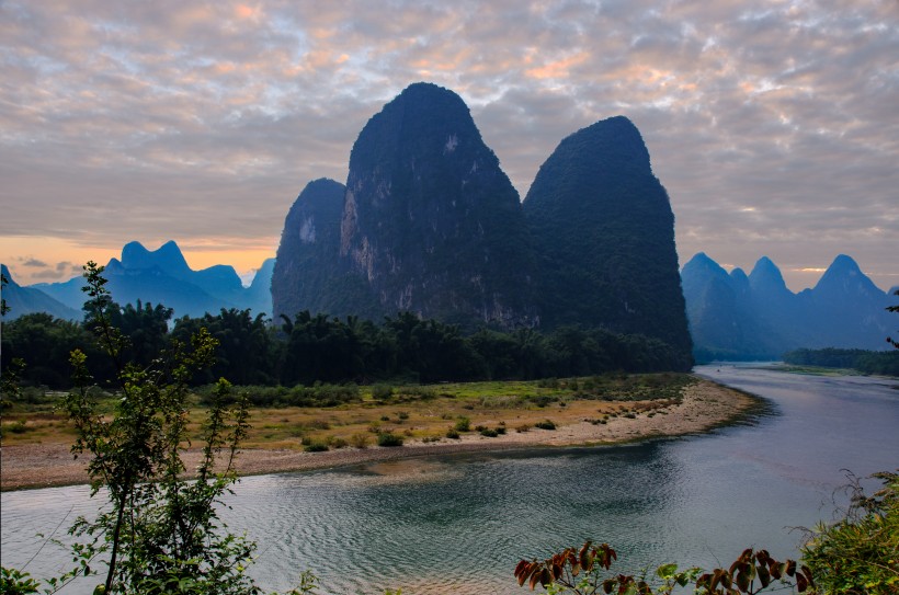 广西桂林兴坪山水风景图片