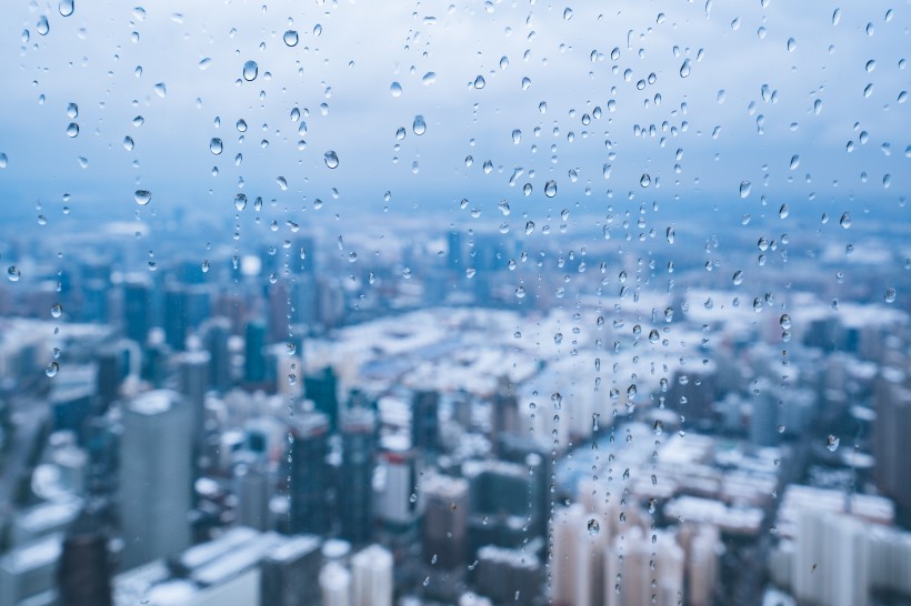 上海雨雪天氣建筑風(fēng)景圖片