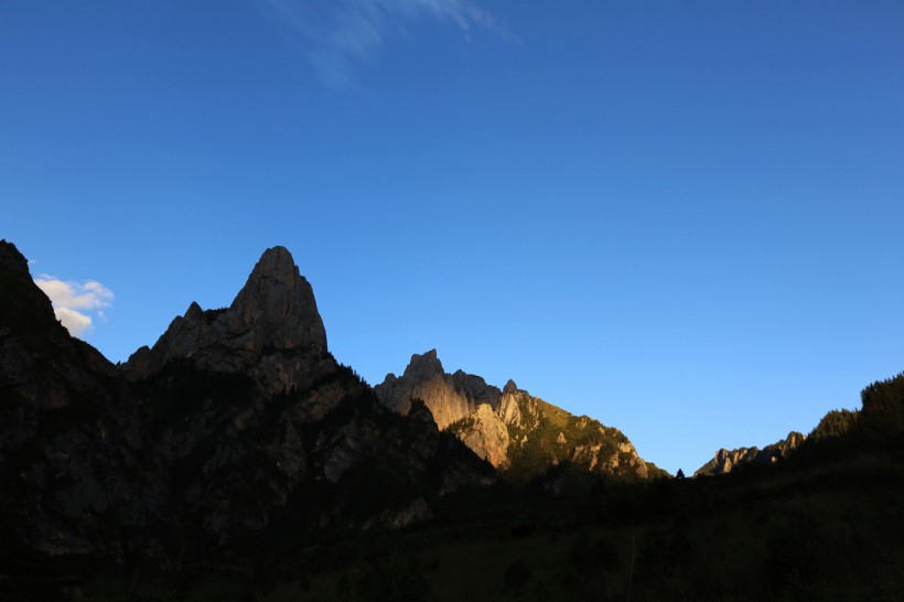 甘肃扎尕那山风景图片