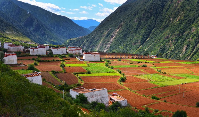 四川稻城亚丁风景图片