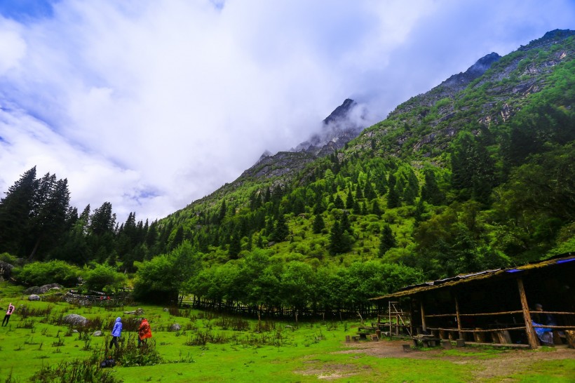 四川四姑娘山風景圖片 