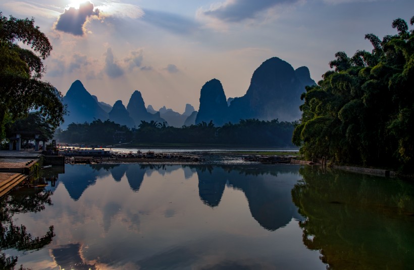 广西桂林兴坪山水风景图片