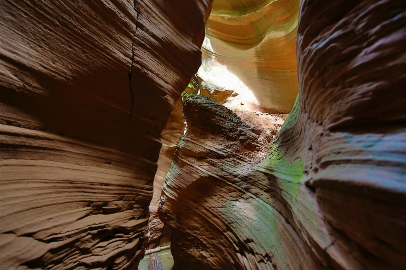 陕北甘泉峡谷风景图片