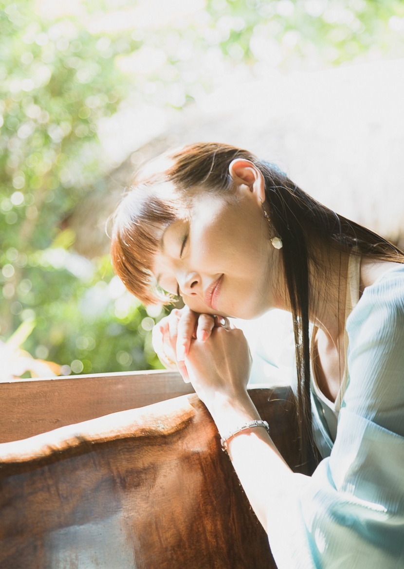 時尚女孩度假圖片