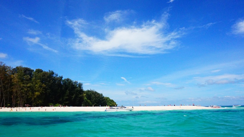 泰國皮皮島海邊風(fēng)景圖片