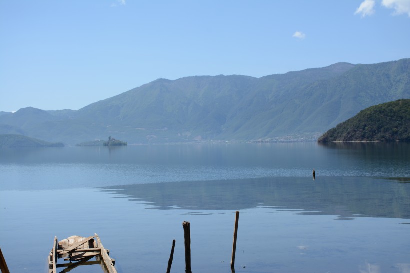 四川瀘沽湖秀麗景色圖片