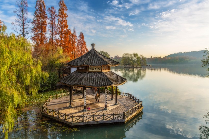 浙江杭州西湖秋天风景图片