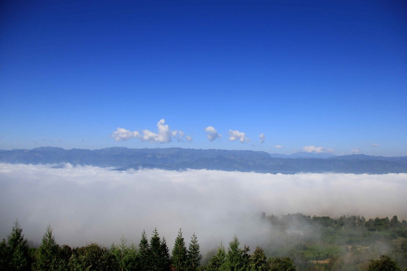 云南腾冲高黎贡山界头风景图片