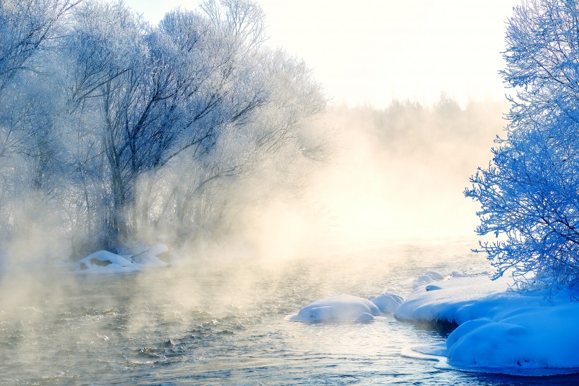 黑龙江库尔滨河的冬天风景图片