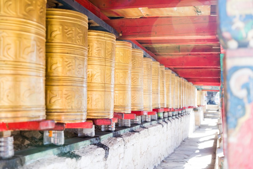 四川稻城奔波寺風(fēng)景圖片